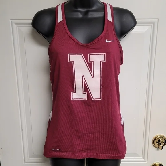 Nike Dri-fit burgundy racer back athletic tank with built-in bra - Picture 8 of 9